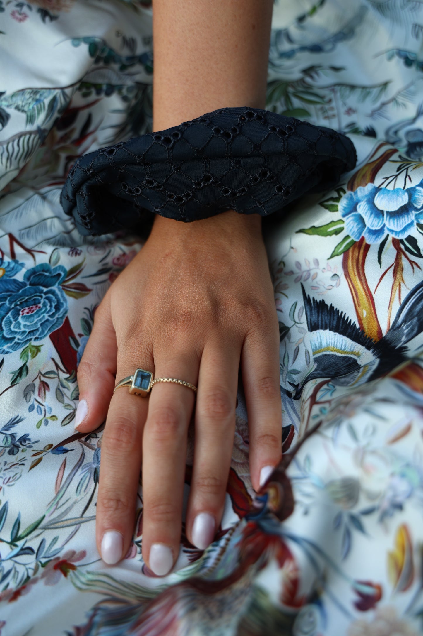 Eyelet XL Scrunchie